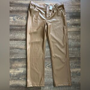 Abercrombie & Fitch 90s Straight Ultra High Rise Vegan Leather Pant Brown 35/20L